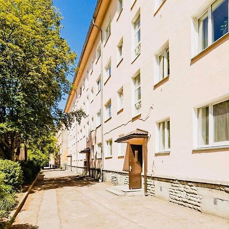 Sunny Apartment, 7 Min With Tram To The Old Town Таллінн Екстер'єр фото